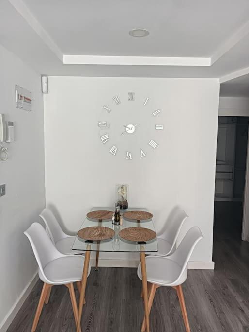 Apartamento Cerca Del Pilar ซาราโกซา ภายนอก รูปภาพ