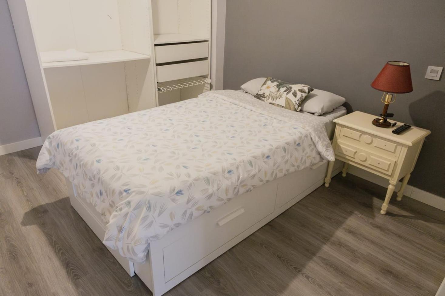 Apartamento Cerca Del Pilar ซาราโกซา ภายนอก รูปภาพ